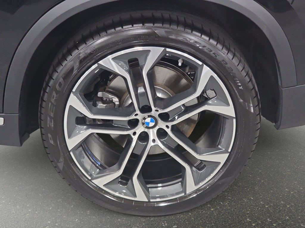 Used 2026 BMW X5 sDrive40i w/ Premium Package RWD image 30