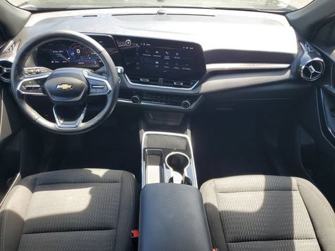 Used 2025 Chevrolet Equinox LT AWD/4WD image 13