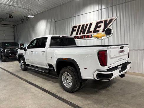 Used 2024 GMC Sierra 3500 Denali w/ Denali Reserve Package AWD/4WD image 11