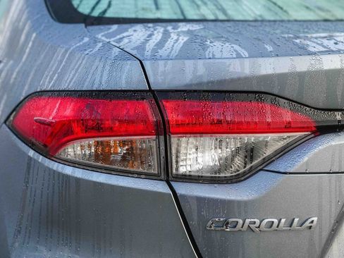 Used 2023 Toyota Corolla LE image 9