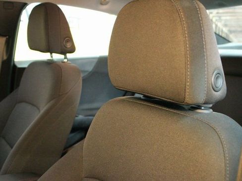 Used 2024 Chevrolet Malibu LT w/ Midnight Edition image 17