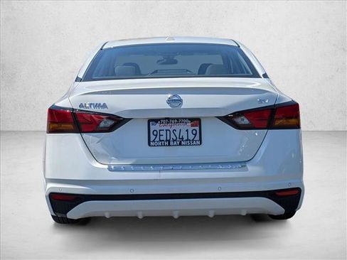 Used 2022 Nissan Altima 2.5 SV image 7