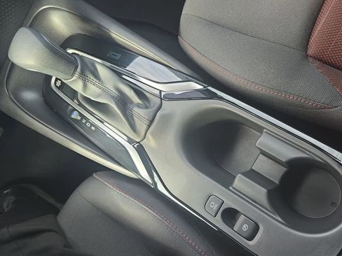 Certified 2025 Toyota Corolla SE image 24