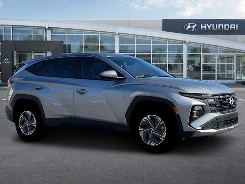 New 2026 Hyundai Tucson Blue SE AWD/4WD image 10