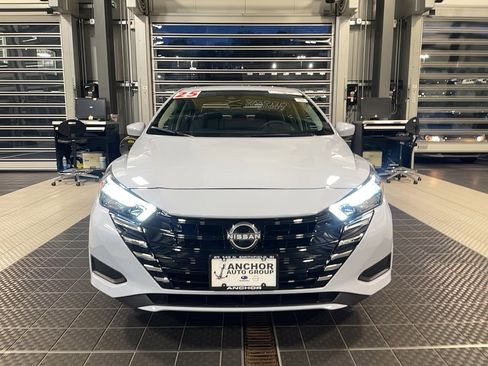 Used 2025 Nissan Versa SV w/ Trunk Package image 2