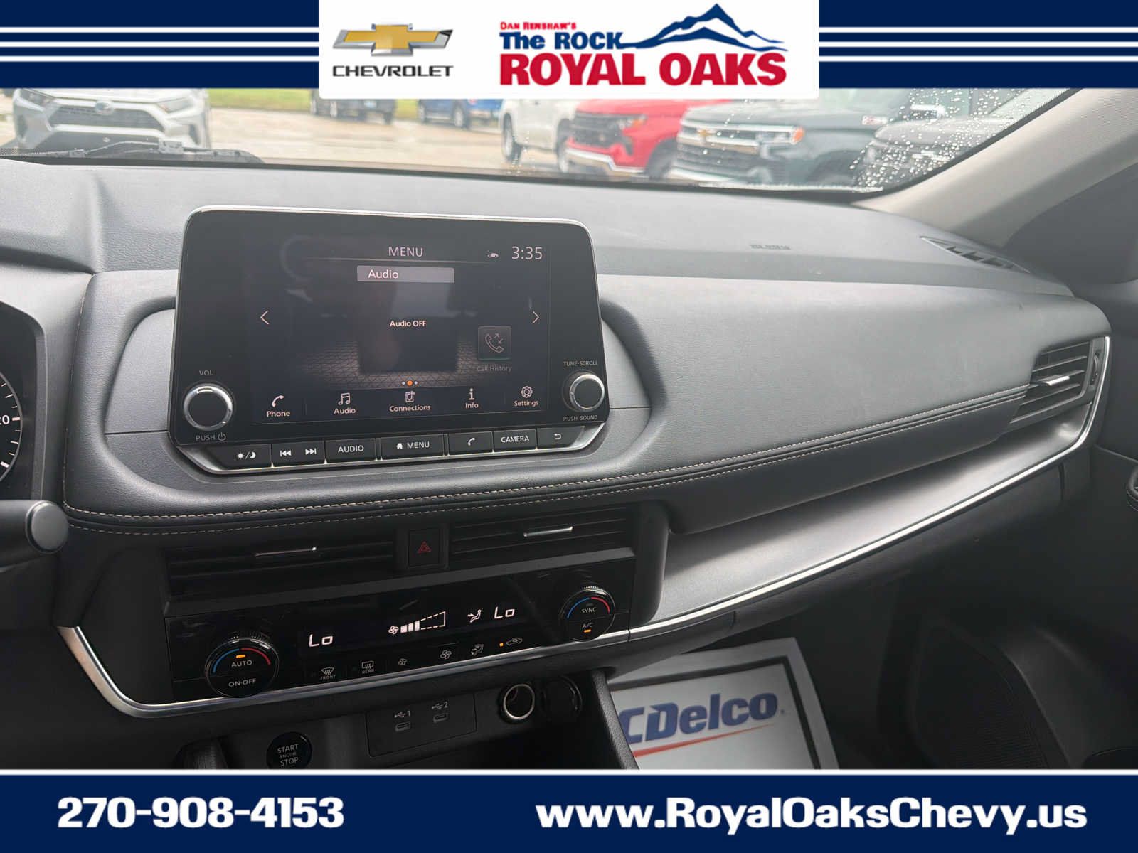 Used 2025 Nissan Rogue SV FWD image 19