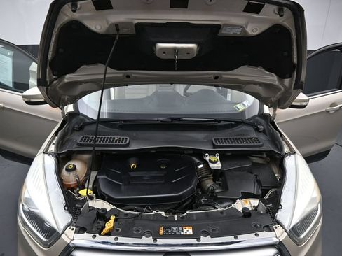 Used 2017 Ford Escape Titanium w/ Equipment Group 301A AWD/4WD image 42