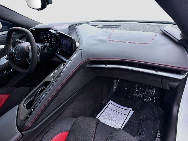 Used 2022 Chevrolet Corvette Stingray Premium Cpe w/ Z51 Performance Package RWD image 13
