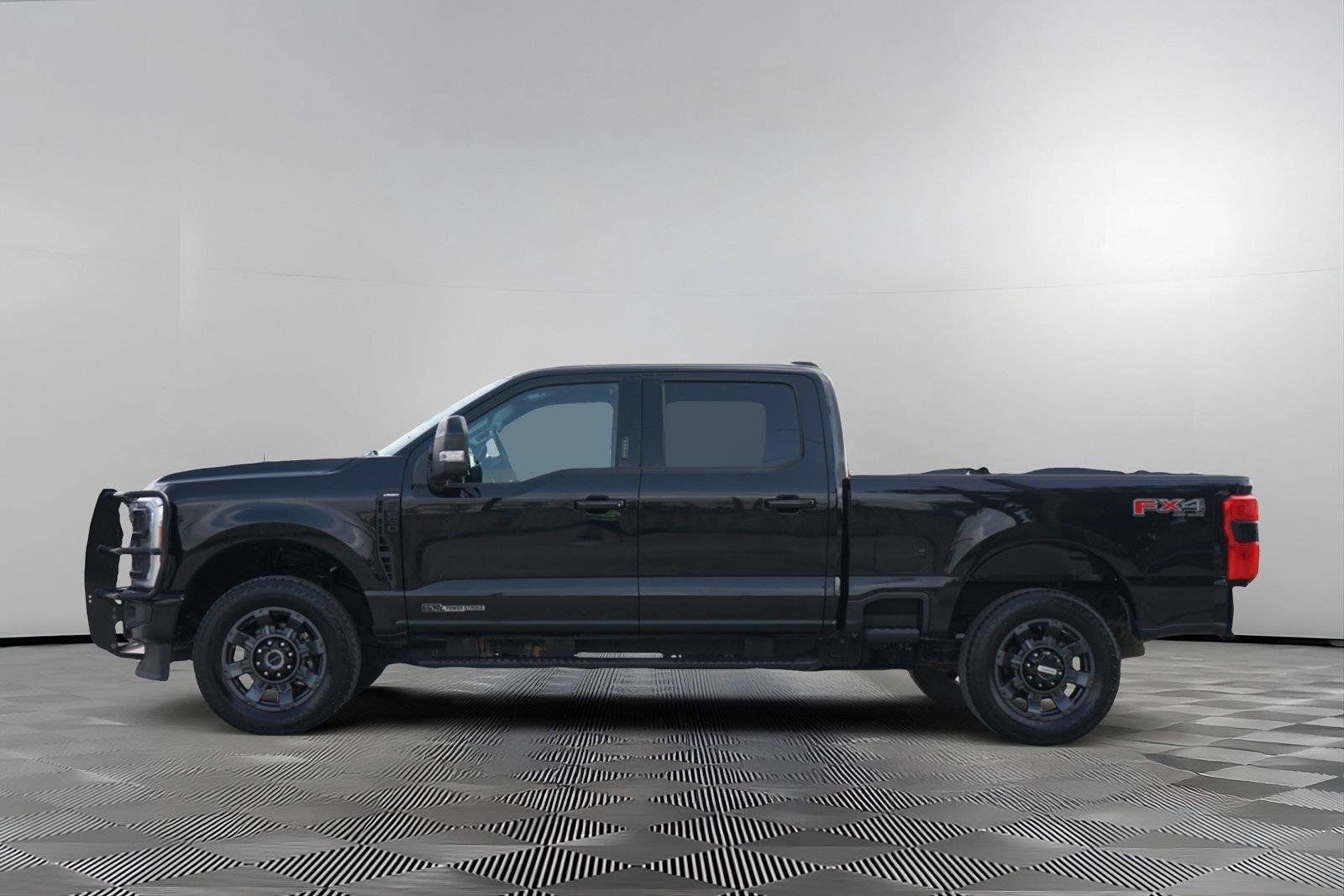 Used 2023 Ford F250 Lariat w/ Sport Appearance Package AWD/4WD image 7