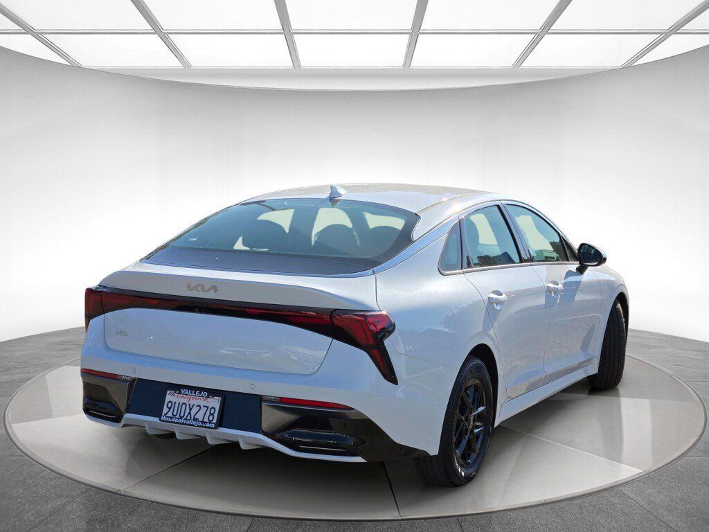 Used 2026 Kia K5 LXS FWD image 3