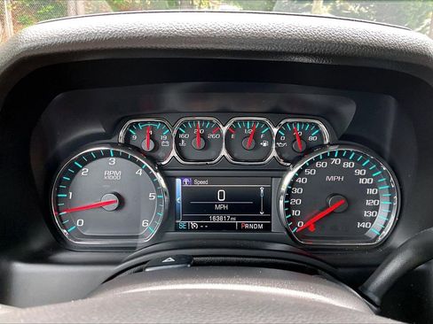 Used 2016 Chevrolet Tahoe LT w/ Luxury Package AWD/4WD image 10