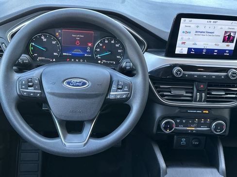 Used 2022 Ford Escape SE AWD/4WD image 15