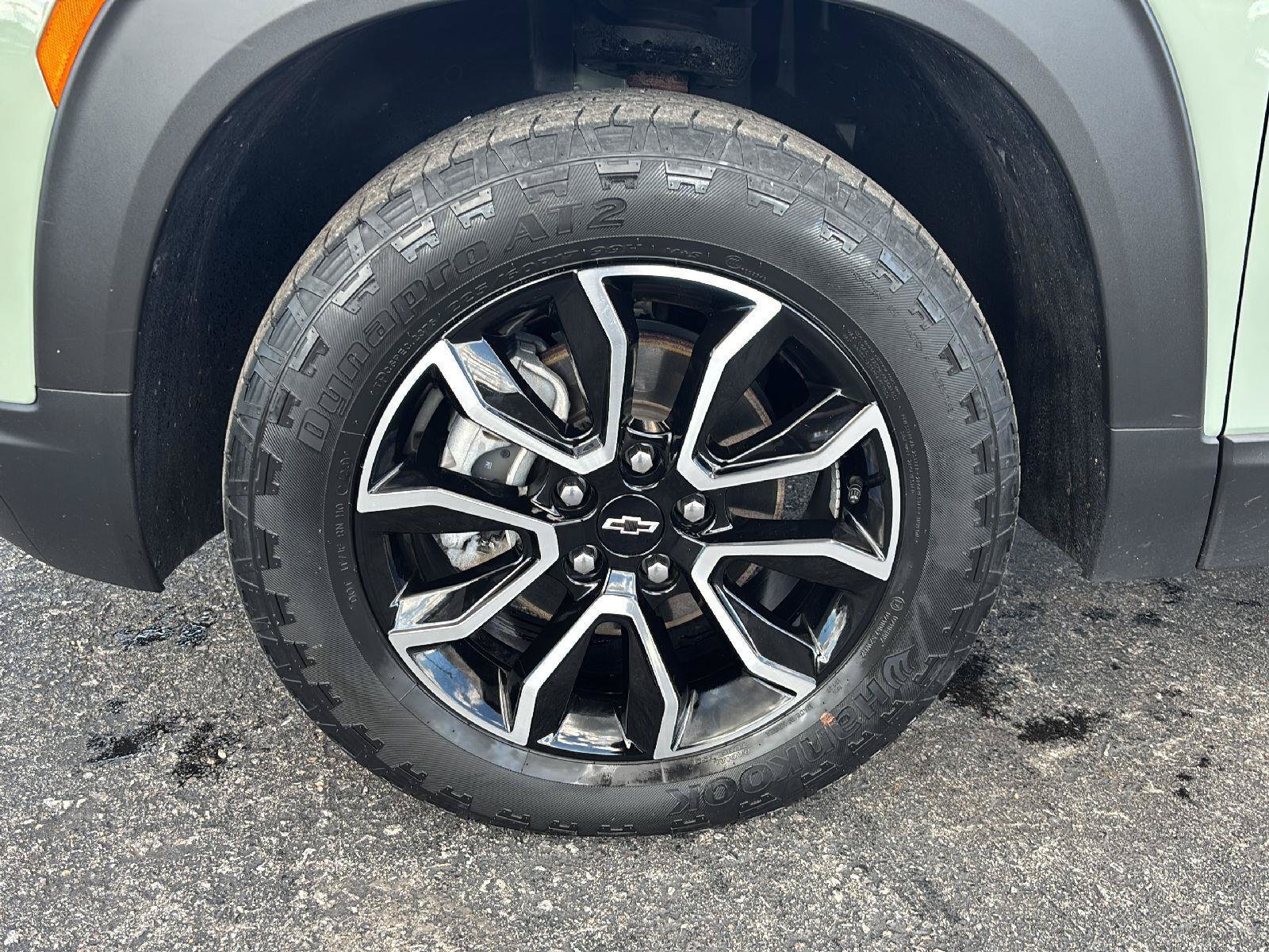 Used 2024 Chevrolet TrailBlazer ACTIV AWD/4WD image 3