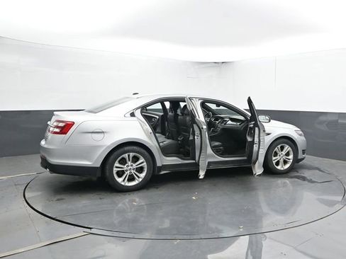 Used 2016 Ford Taurus SEL w/ Equipment Group 201A FWD image 31