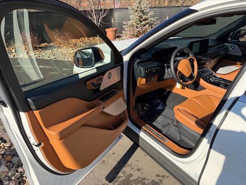 New 2026 Lincoln Aviator Black Label image 24