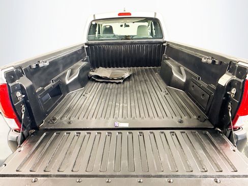 Used 2017 Toyota Tacoma SR image 30