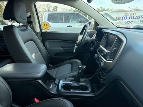 Used 2022 Chevrolet Colorado Z71 image 17
