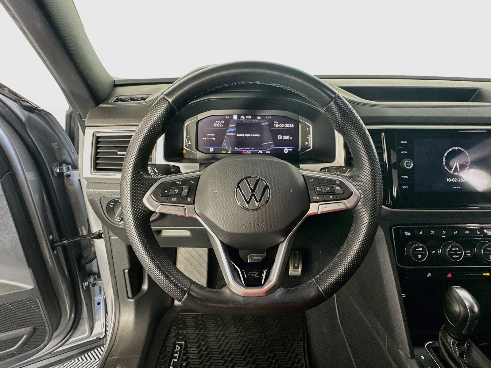 Used 2023 Volkswagen Atlas Cross Sport SEL R-Line AWD/4WD image 11