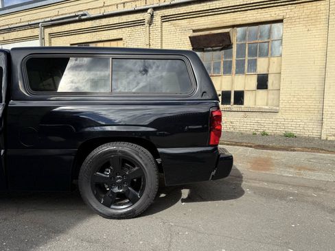 Used 2003 Chevrolet Silverado 1500 SS AWD/4WD image 72