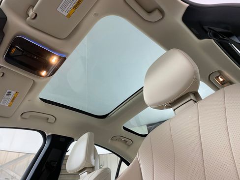 Used 2026 Mercedes-Benz E 350 4MATIC Sedan image 14