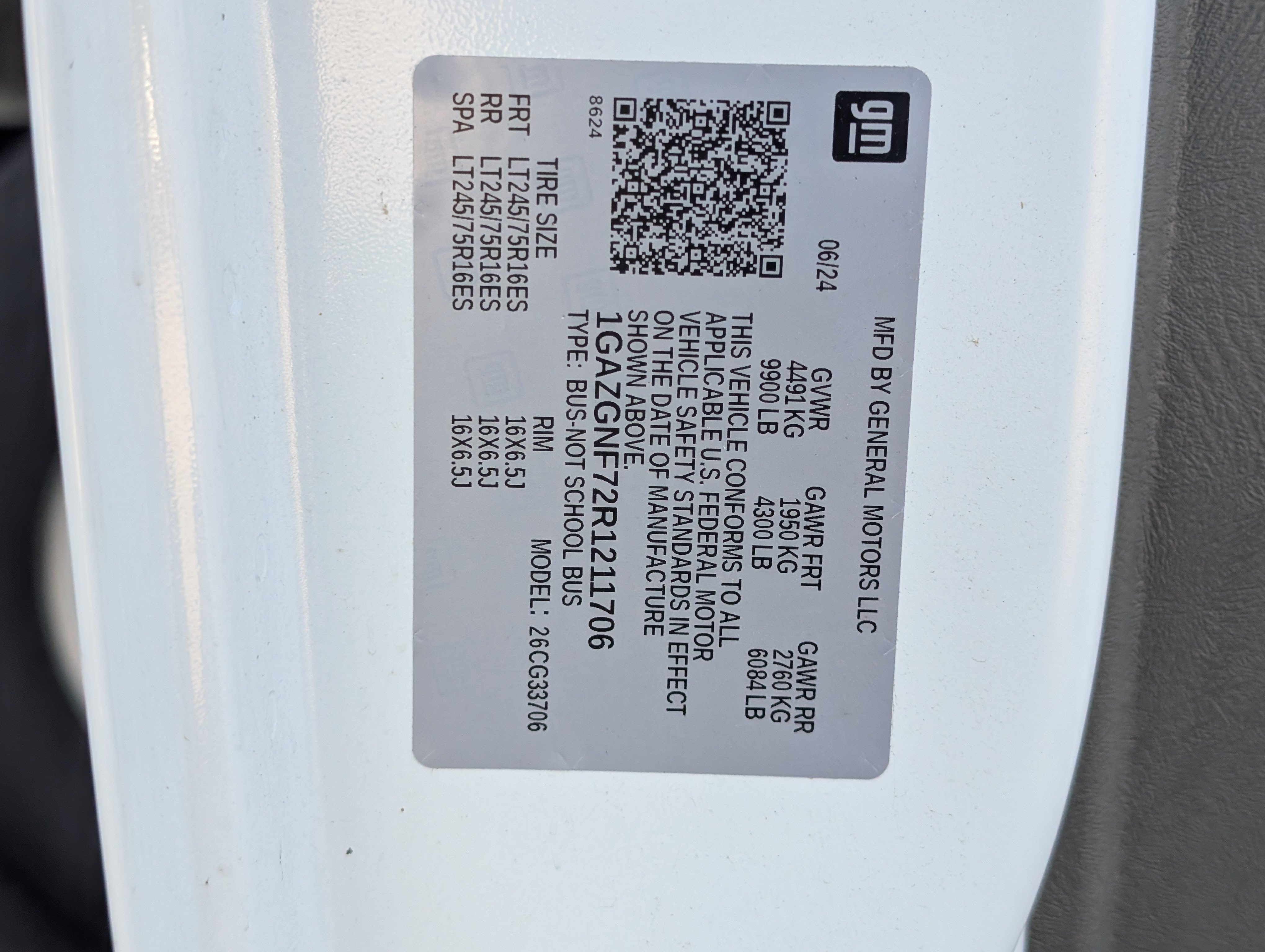 Used 2024 Chevrolet Express 3500 LS RWD image 33