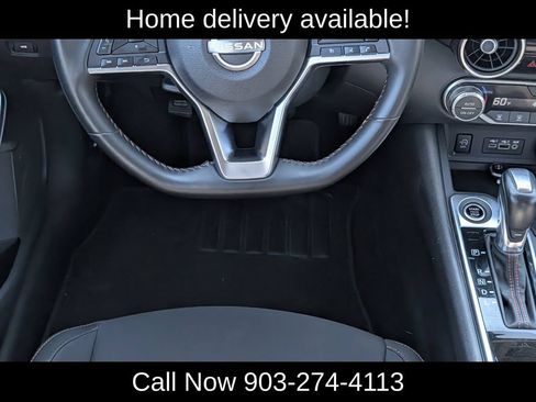 Used 2025 Nissan Sentra SR FWD image 13