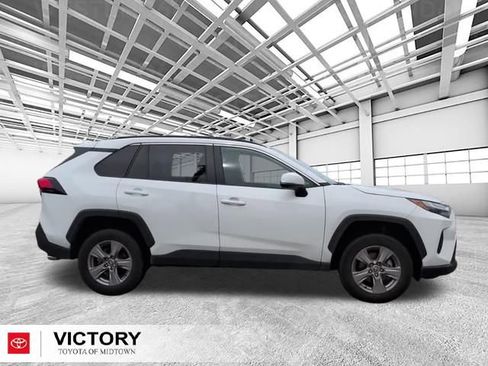 Used 2024 Toyota RAV4 XLE FWD image 2