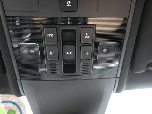 Used 2020 Volkswagen Atlas Cross Sport SEL Premium AWD/4WD image 22