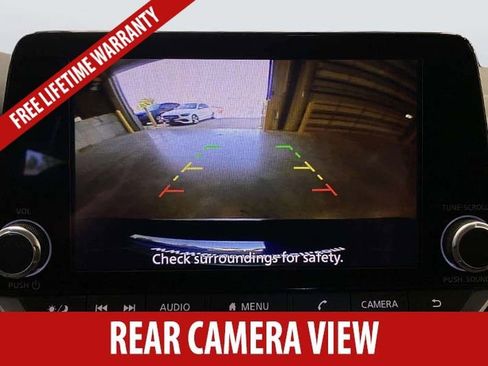 Used 2025 Nissan Rogue SV FWD image 13