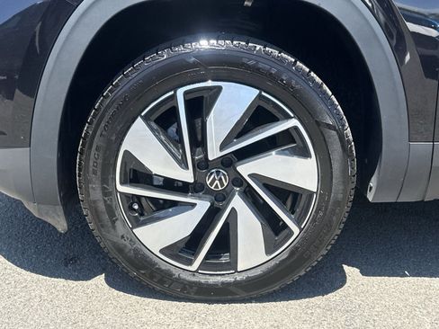 Used 2024 Volkswagen Atlas SE FWD image 20