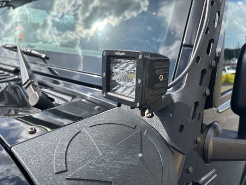 Used 2016 Jeep Wrangler Unlimited Rubicon image 23