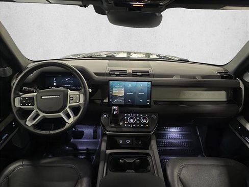 Certified 2023 Land Rover Defender 130 SE AWD/4WD image 9