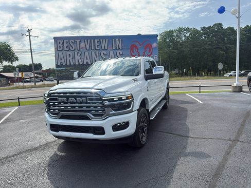 Used 2025 RAM 2500 Limited AWD/4WD image 1