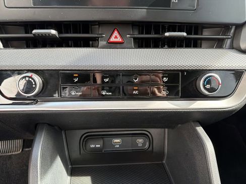 Used 2023 Kia Sportage LX AWD/4WD image 20