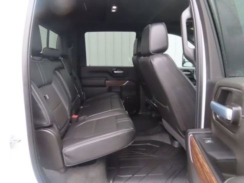 Used 2022 Chevrolet Silverado 2500 High Country image 30