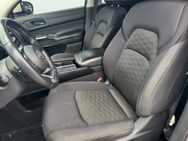 Used 2023 Nissan Pathfinder SV FWD image 24