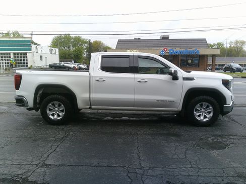 Used 2023 GMC Sierra 1500 SLE AWD/4WD image 6