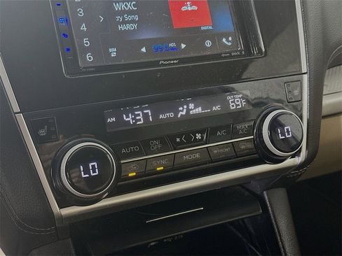 Used 2019 Subaru Outback 2.5i Premium image 14