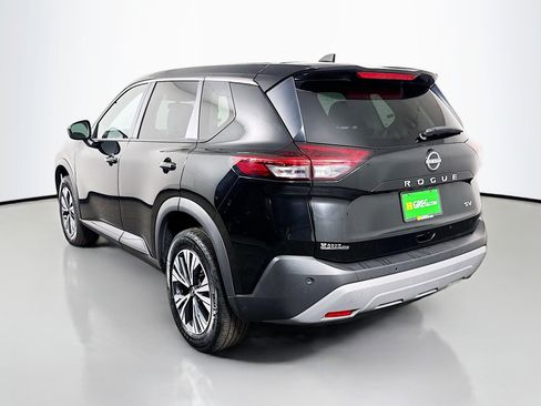 Used 2023 Nissan Rogue SV image 7