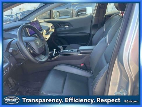 Certified 2023 Toyota Prius XLE image 15