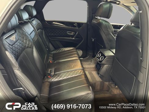 Used 2020 Bentley Bentayga AWD/4WD image 29