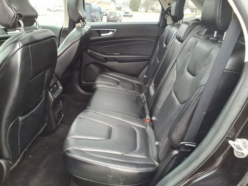 Used 2019 Ford Edge Titanium w/ Cold Weather Package image 18