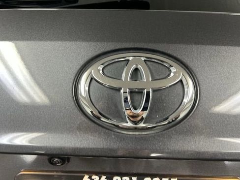 Used 2024 Toyota Highlander Limited AWD/4WD image 31
