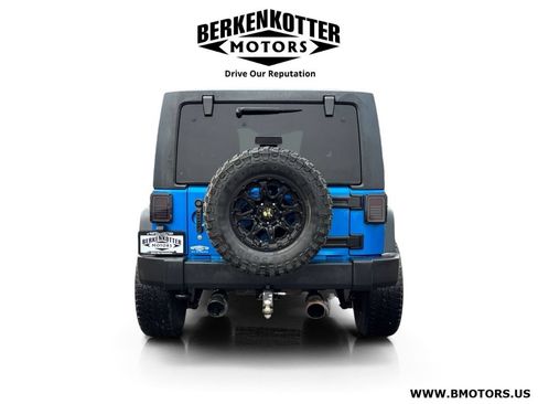 Used 2015 Jeep Wrangler Unlimited Sport w/ Quick Order Package 24S AWD/4WD image 4