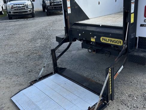 Used 2018 Ford F350 XL w/ Power Equipment Group image 18