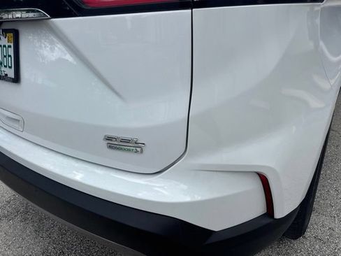 Used 2020 Ford Edge SEL w/ Convenience Package FWD image 4