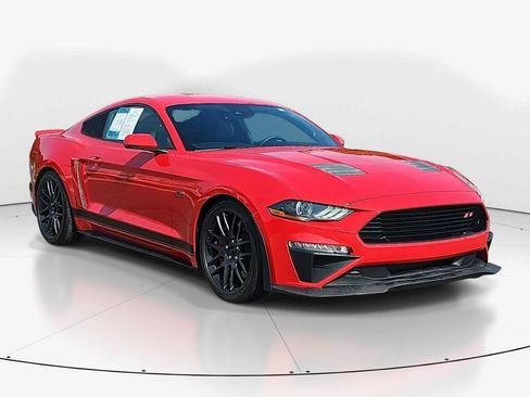 Used 2019 Ford Mustang GT Premium w/ GT Performance Package RWD image 3