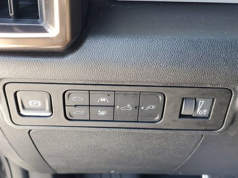 Used 2024 GMC Hummer EV 2X w/ Extreme Off-Road Package AWD/4WD image 33