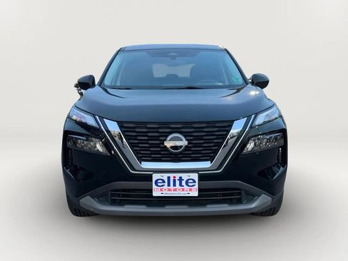 Used 2023 Nissan Rogue S image 2