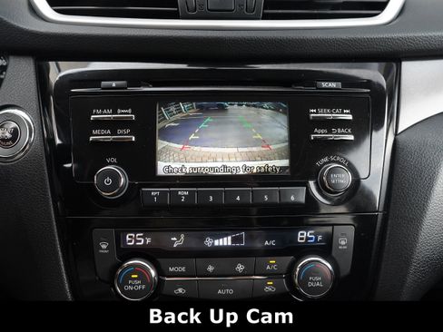 Used 2014 Nissan Rogue SV image 5